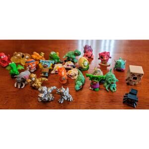 Miscellaneous Lot Mini Figures Toys Zuru Smashers Hatchimals Minecraft 28 Pc